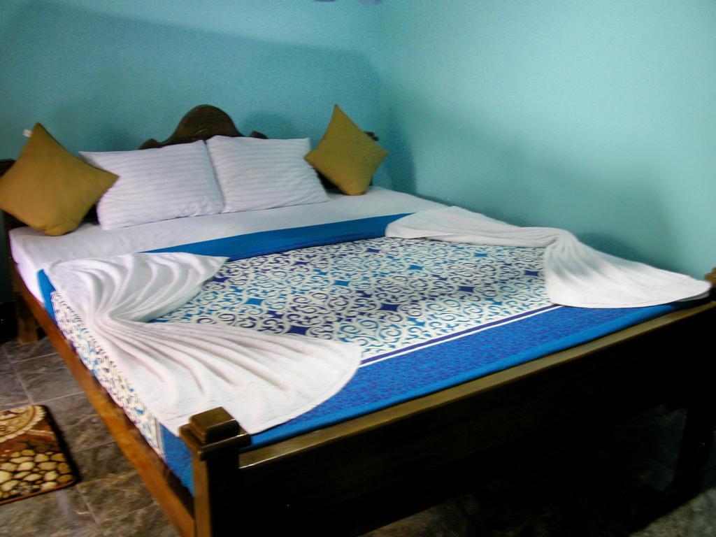 Hotel Iduwara Guest à Sigirîya Extérieur photo