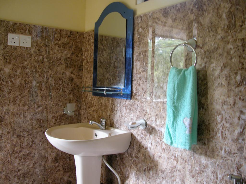 Hotel Iduwara Guest à Sigirîya Extérieur photo