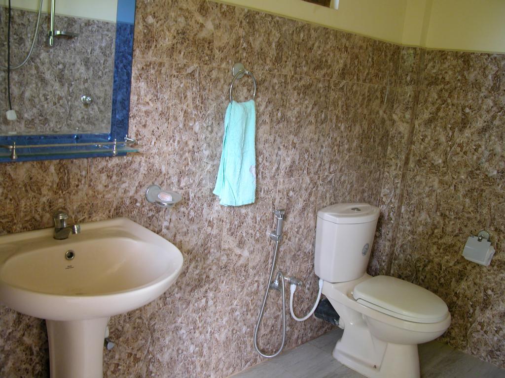 Hotel Iduwara Guest à Sigirîya Extérieur photo