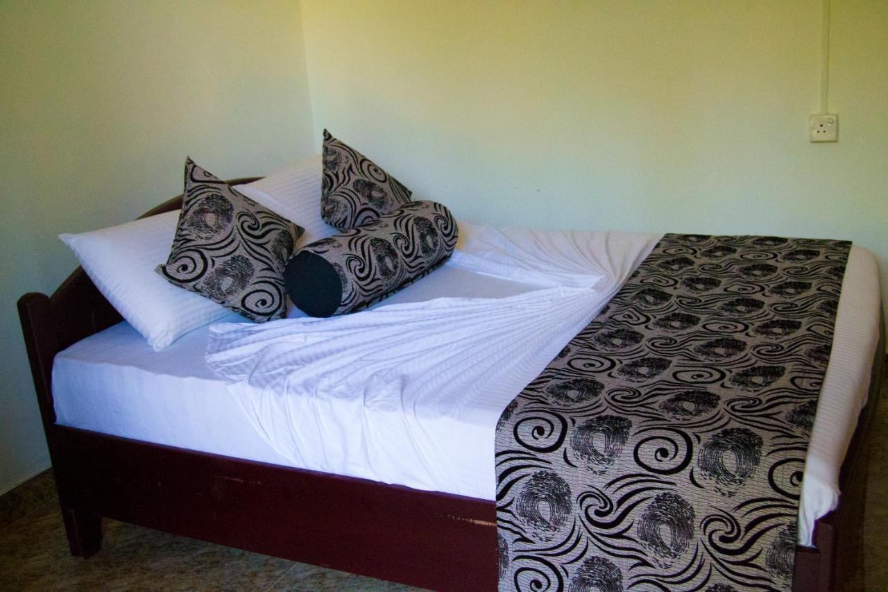 Hotel Iduwara Guest à Sigirîya Extérieur photo