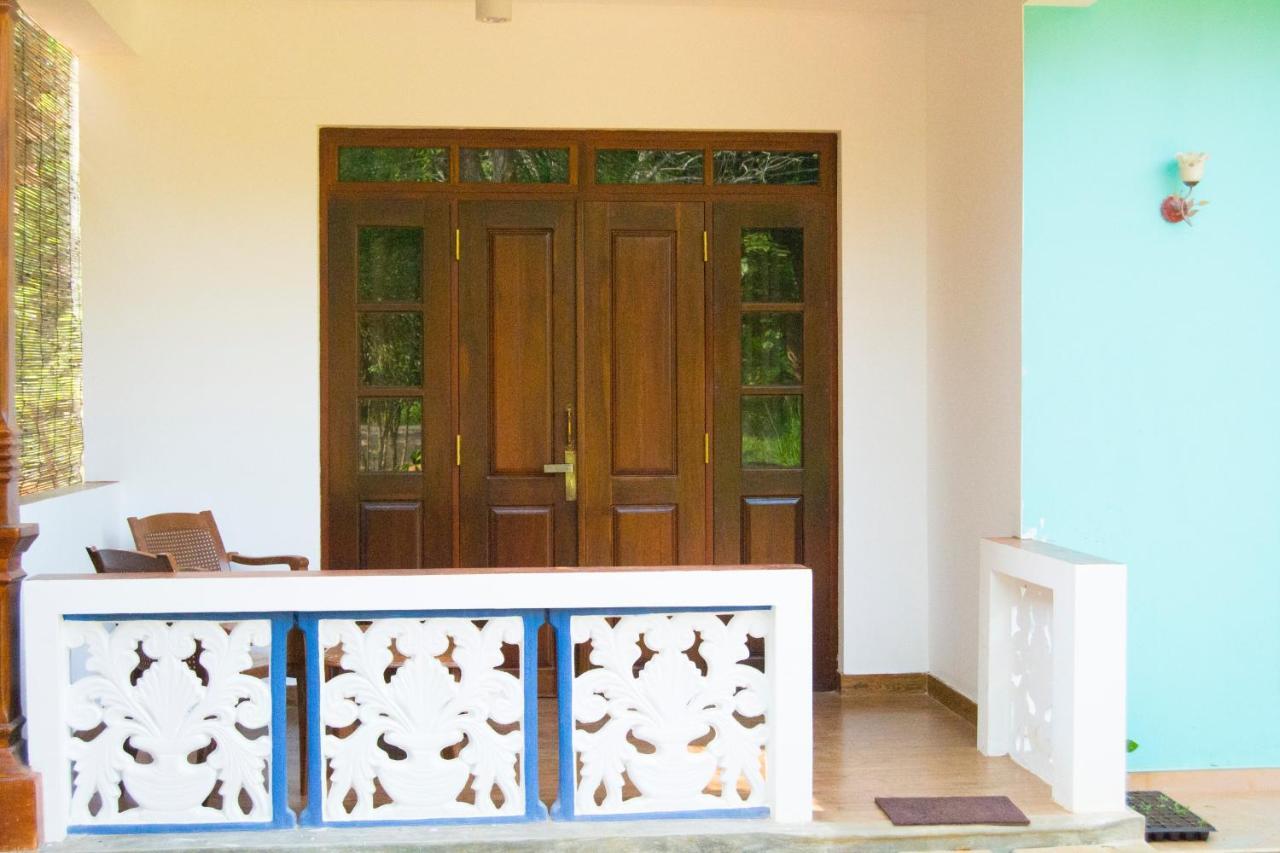 Hotel Iduwara Guest à Sigirîya Extérieur photo